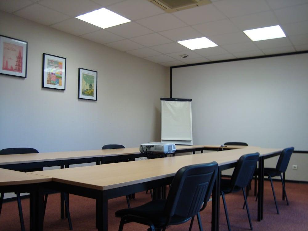 Ibis Budget Toulouse Centre Gare Exterior foto