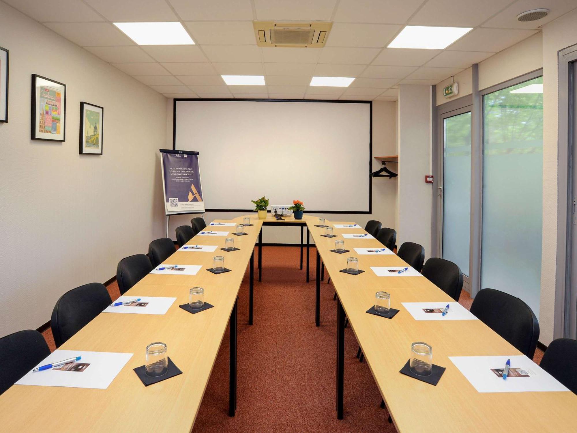 Ibis Budget Toulouse Centre Gare Exterior foto